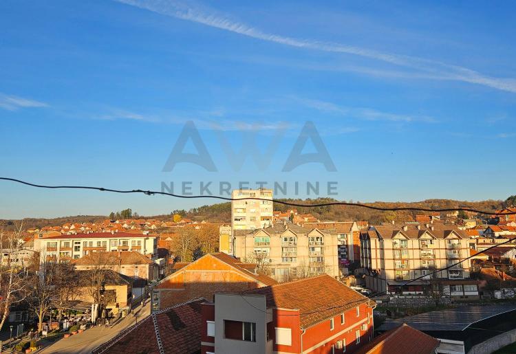 Boljevac - stan, površine 38m2, četvrti sprat u centru grada