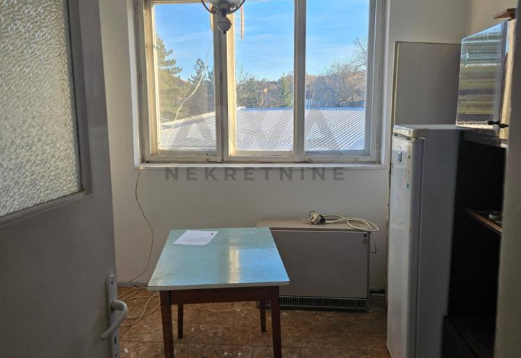 Boljevac - stan, površine 38m2, četvrti sprat u centru grada