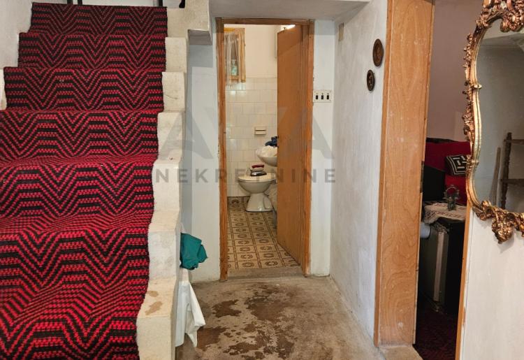 Boljevac - Krivi  Vir , kuća 35m2 na placu od oko 4ari
