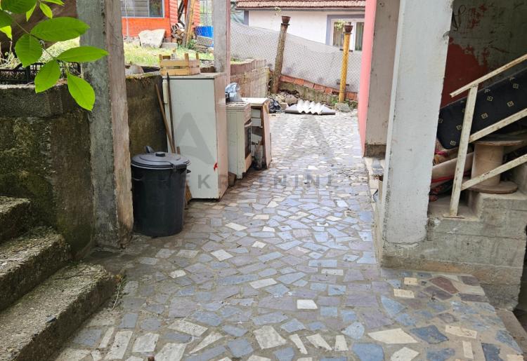 Na prodaju spratna kuća u Boljevcu – odlična investicija i idealno mesto za život