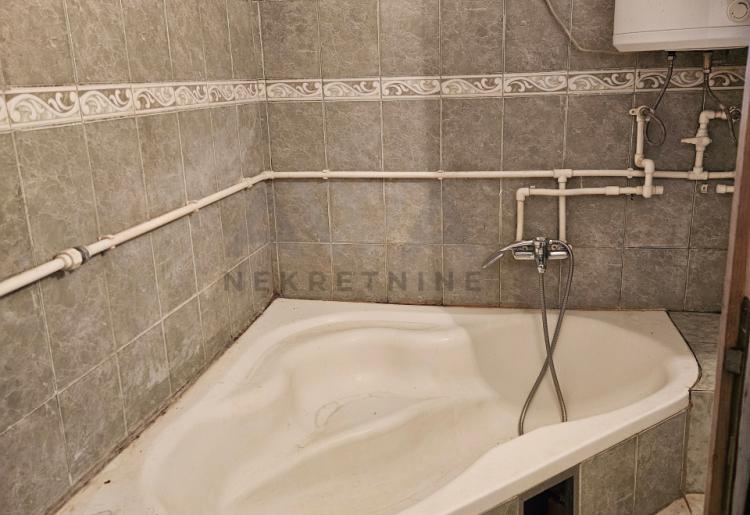 Na prodaju spratna kuća u Boljevcu – odlična investicija i idealno mesto za život